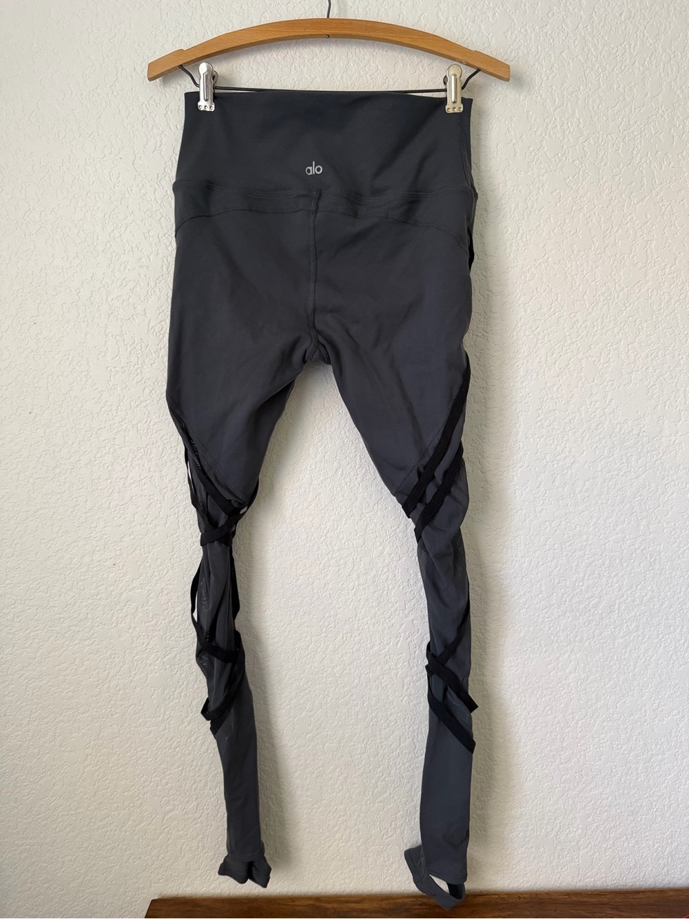 ALO Yoga Wrapped Stirrup Legging Gray Size Large - Picture 2 of 6